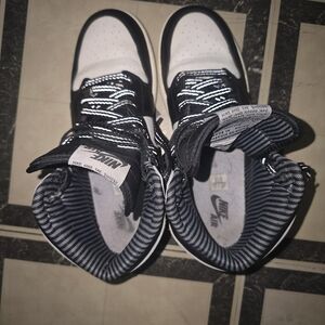 Size 6Y - Air Jordan 1 Retro OG High Barons